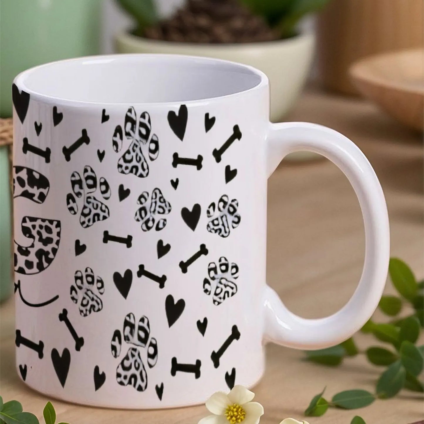 Black And White Dog Paw Print With The Word Dog Mama, 330ml Cups